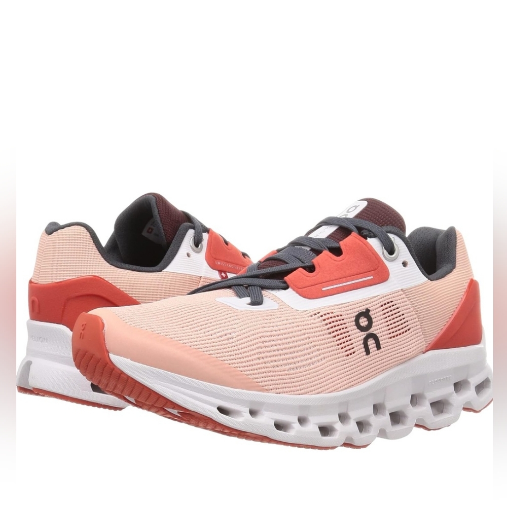 ON Running Cloudstratus Sneaker, size 7